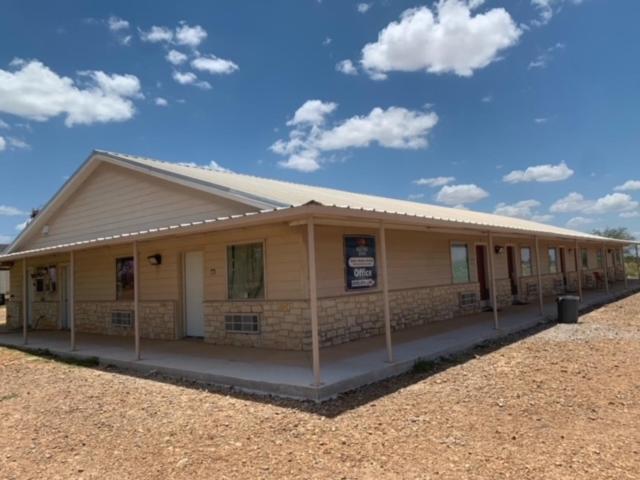 Cotulla Executive Inn Exterior photo
