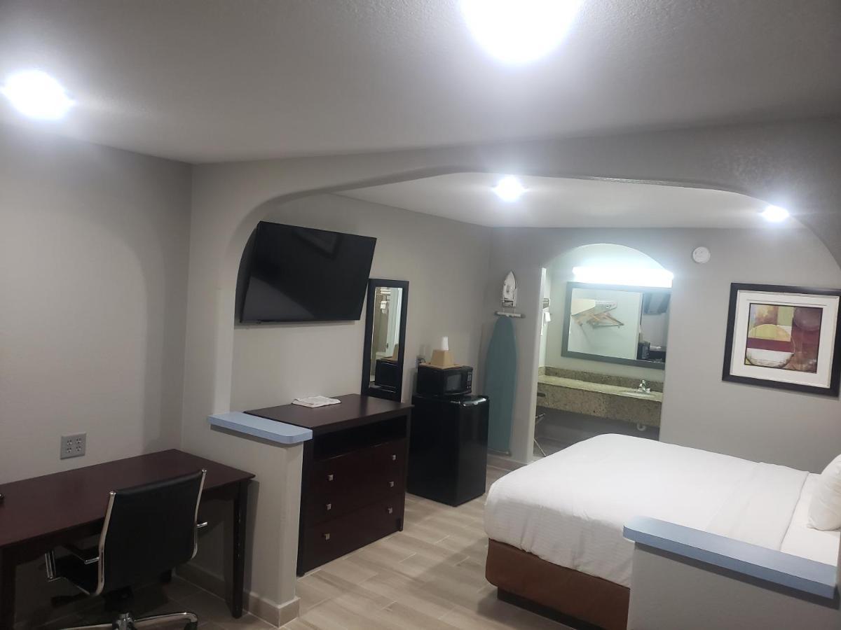 Cotulla Executive Inn Exterior photo