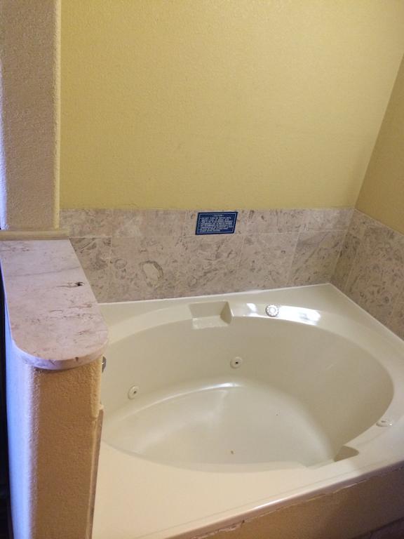 Cotulla Executive Inn Room photo